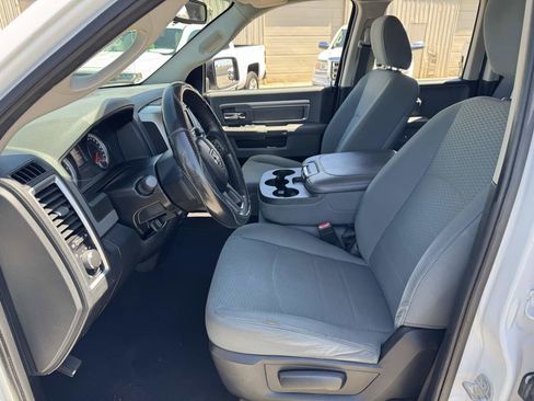 Used 2015 RAM 1500 Classic SLT RWD image 19