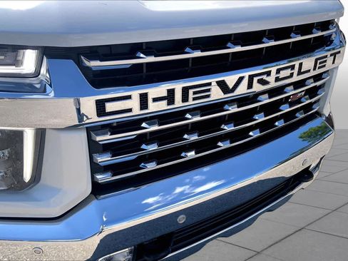 Used 2022 Chevrolet Silverado 2500 LTZ w/ LTZ Plus Package AWD/4WD image 30