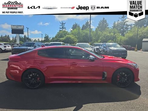 Used 2018 Kia Stinger GT2 AWD/4WD image 5