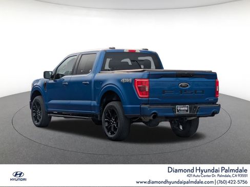 Used 2022 Ford F150 XLT w/ XLT Black Appearance Package image 5