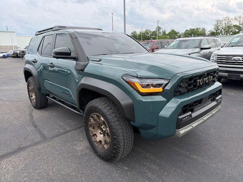 Used 2026 Toyota 4Runner Trailhunter AWD/4WD image 2