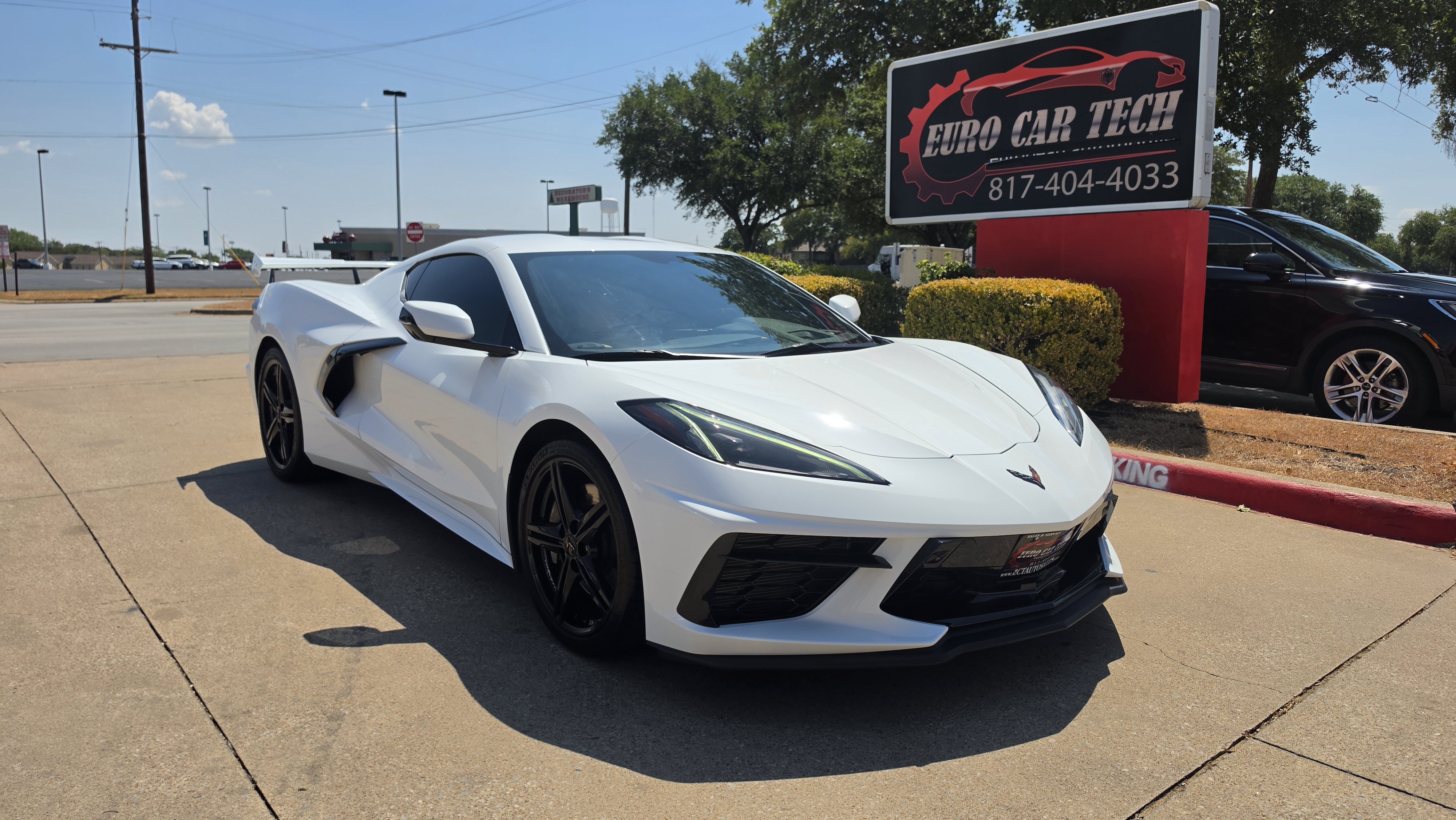 Used 2023 Chevrolet Corvette Stingray Preferred Cpe w/ Z51 Performance Package RWD image 6