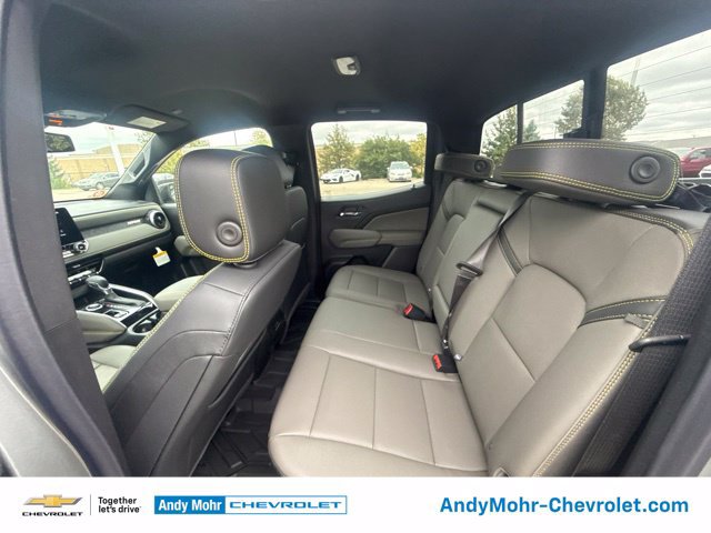 New 2026 Chevrolet Colorado ZR2 w/ Technology Package AWD/4WD image 39