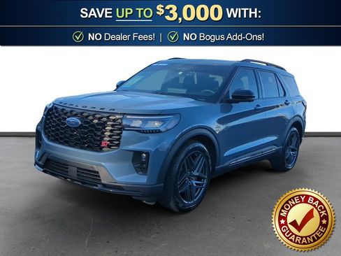 Used 2025 Ford Explorer ST image 1