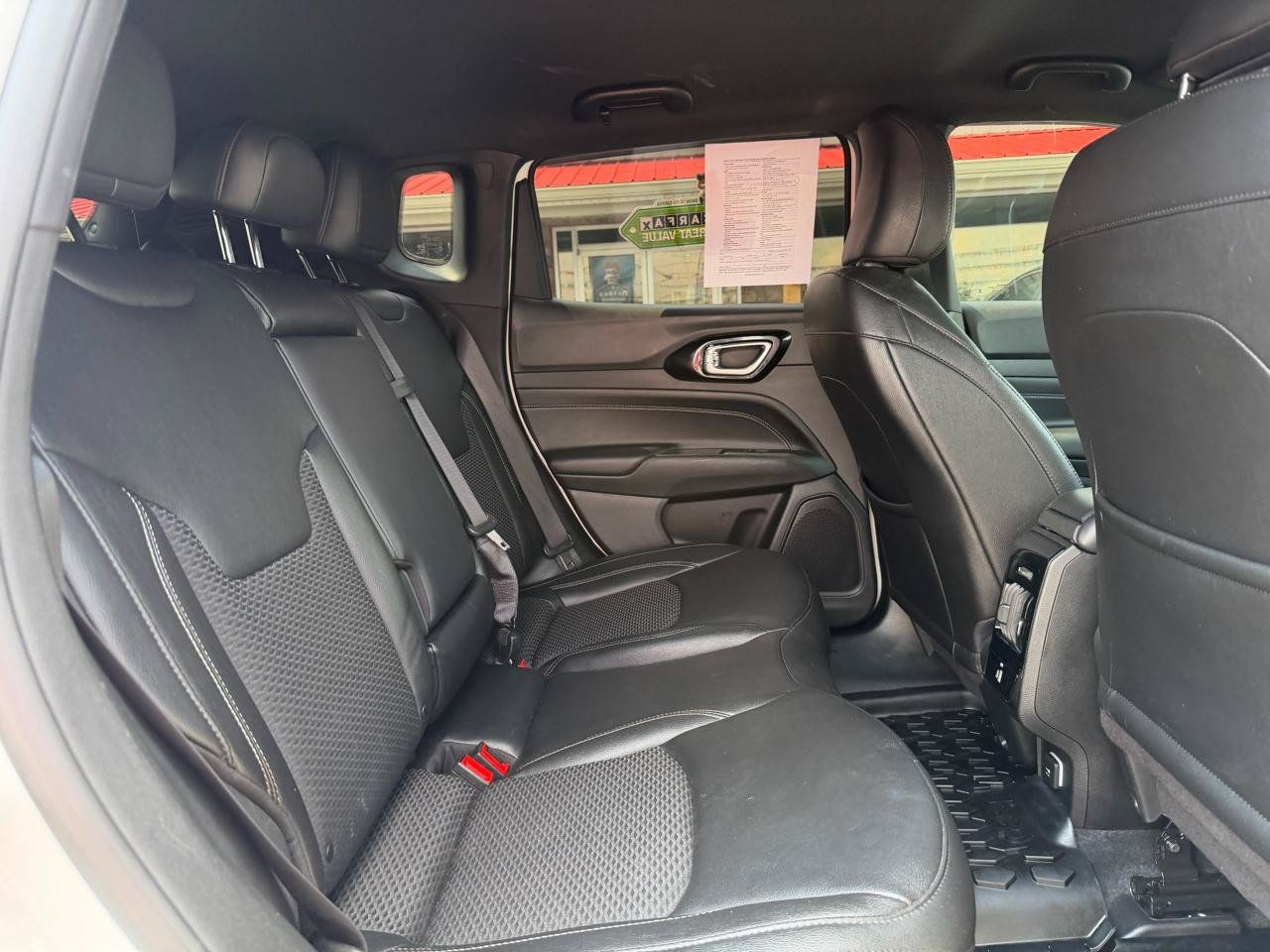 Used 2024 Jeep Compass Latitude w/ Convenience Group AWD/4WD image 20