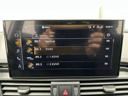 Used 2023 Audi Q5 2.0T Premium Plus w/ Premium Plus Package AWD/4WD image 16