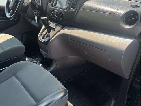 Used 2015 Nissan NV200 SV w/ Technology Package FWD image 9