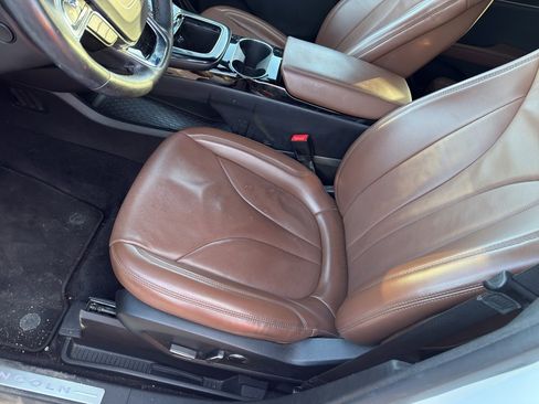 Used 2022 Lincoln Nautilus Reserve image 9