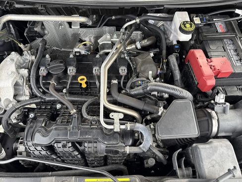 Used 2021 Nissan Rogue SV image 32