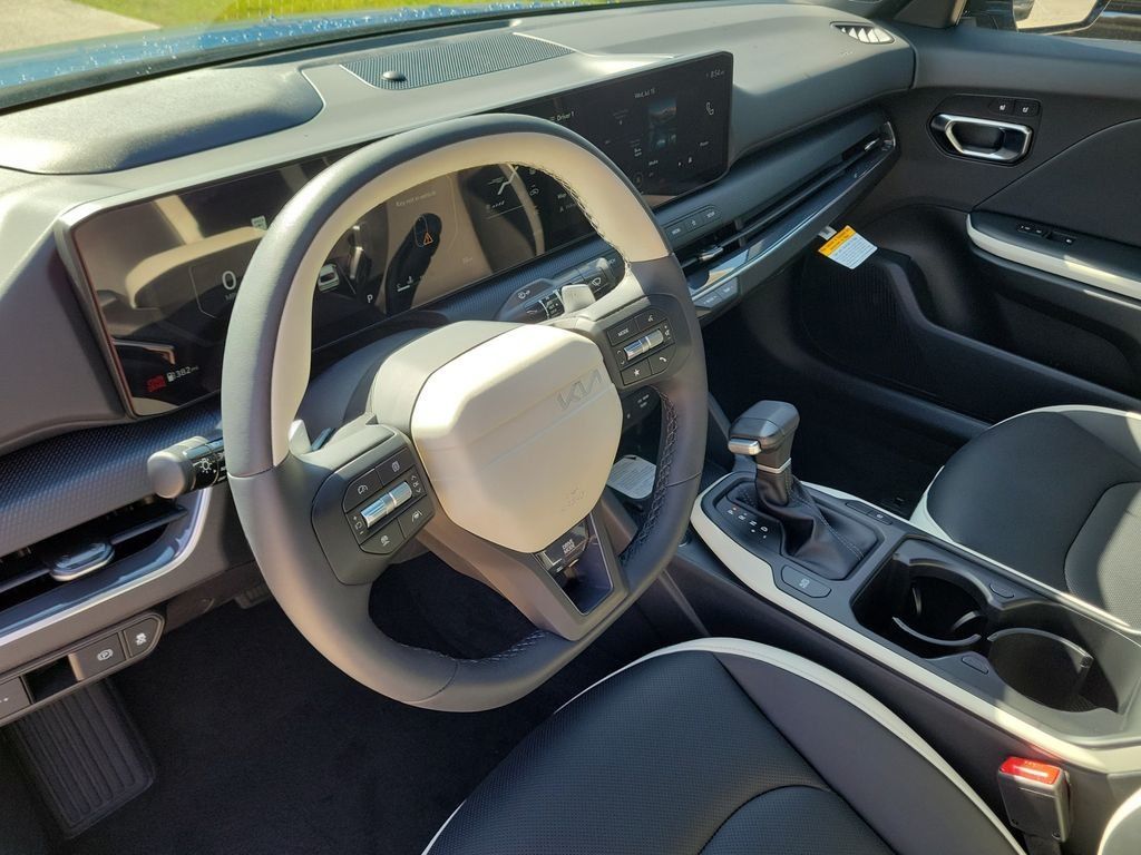 New 2026 Kia K4 EX w/ GT-Line Premium Package FWD image 23