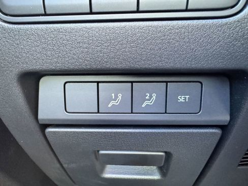 Certified 2025 MAZDA MAZDA3 Carbon image 19