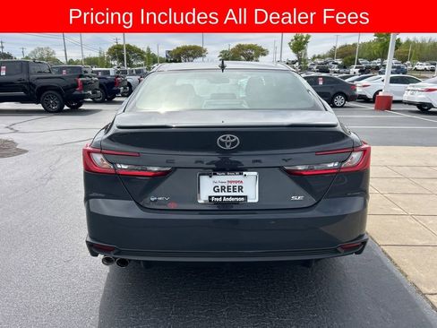 Used 2025 Toyota Camry SE FWD image 17