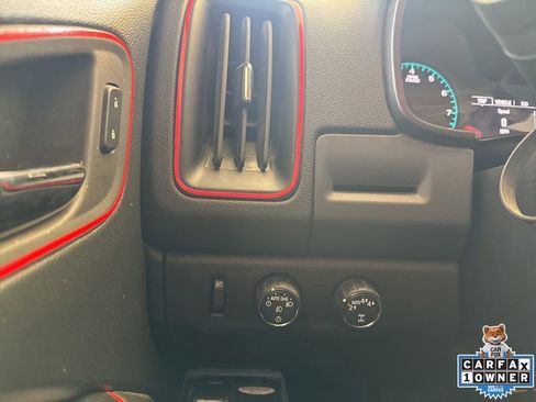Used 2022 Chevrolet Colorado LT w/ Redline Special Edition image 17