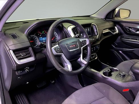 Used 2024 GMC Terrain SLE FWD image 17
