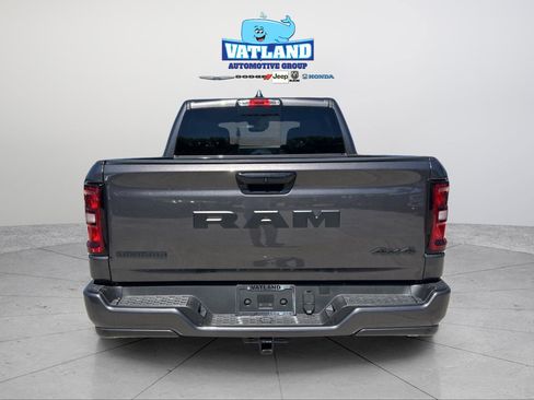 New 2026 RAM 1500 4x4 Crew Cab image 4