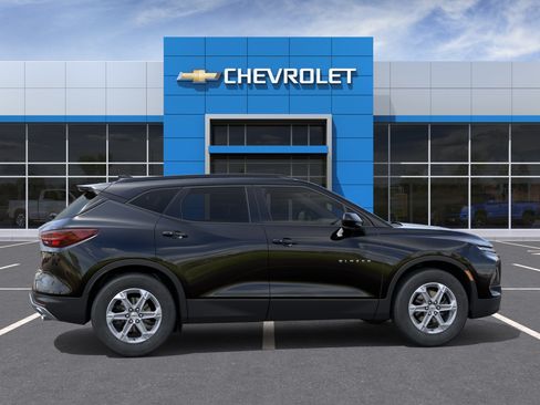 New 2026 Chevrolet Blazer LT FWD image 5