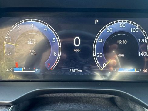 Used 2023 Jeep Grand Cherokee Limited AWD/4WD image 15