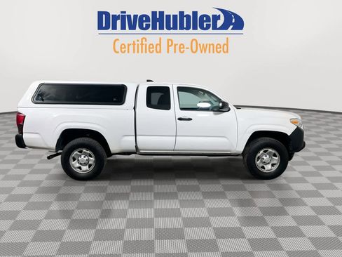 Used 2022 Toyota Tacoma SR image 9