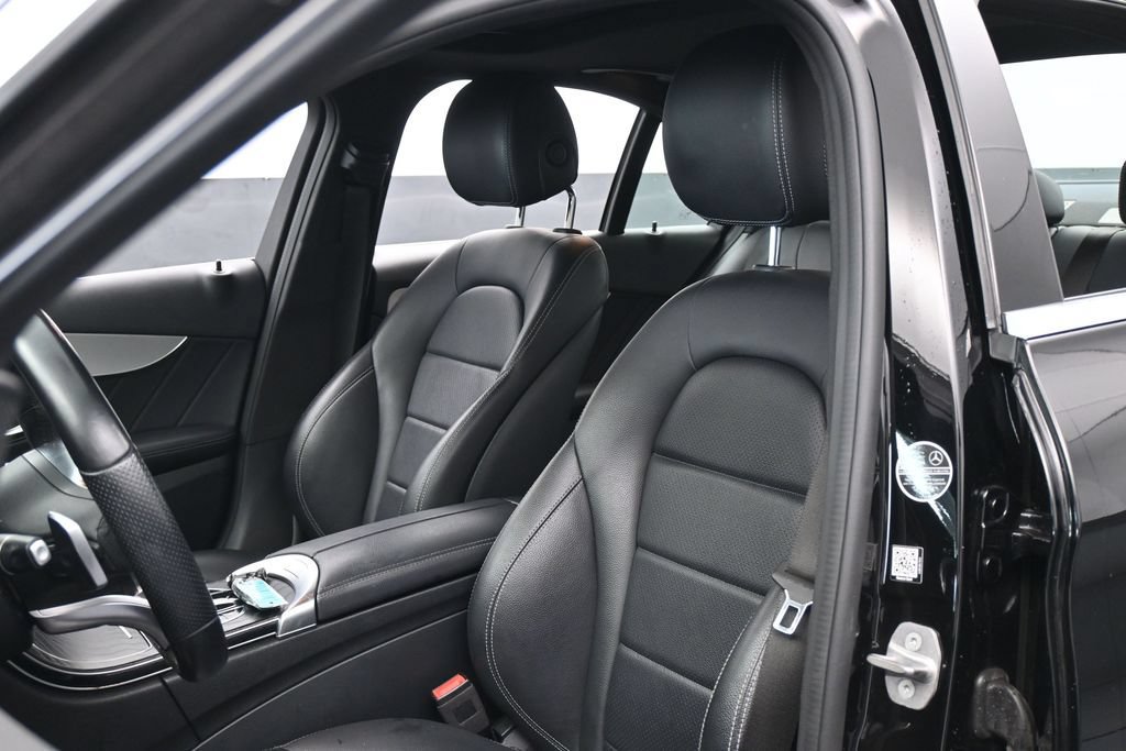 Used 2021 Mercedes-Benz C 300 Sedan image 10