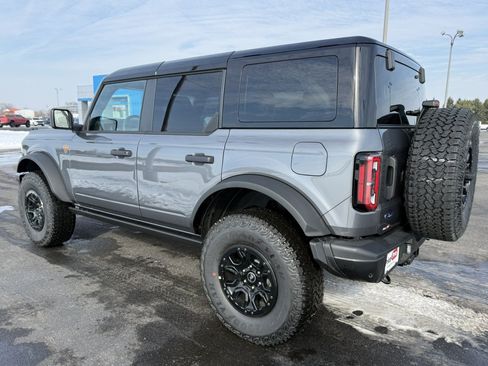 New 2025 Ford Bronco Badlands w/ Sasquatch Package AWD/4WD image 5