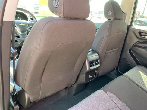 Used 2022 Chevrolet Equinox LT image 30