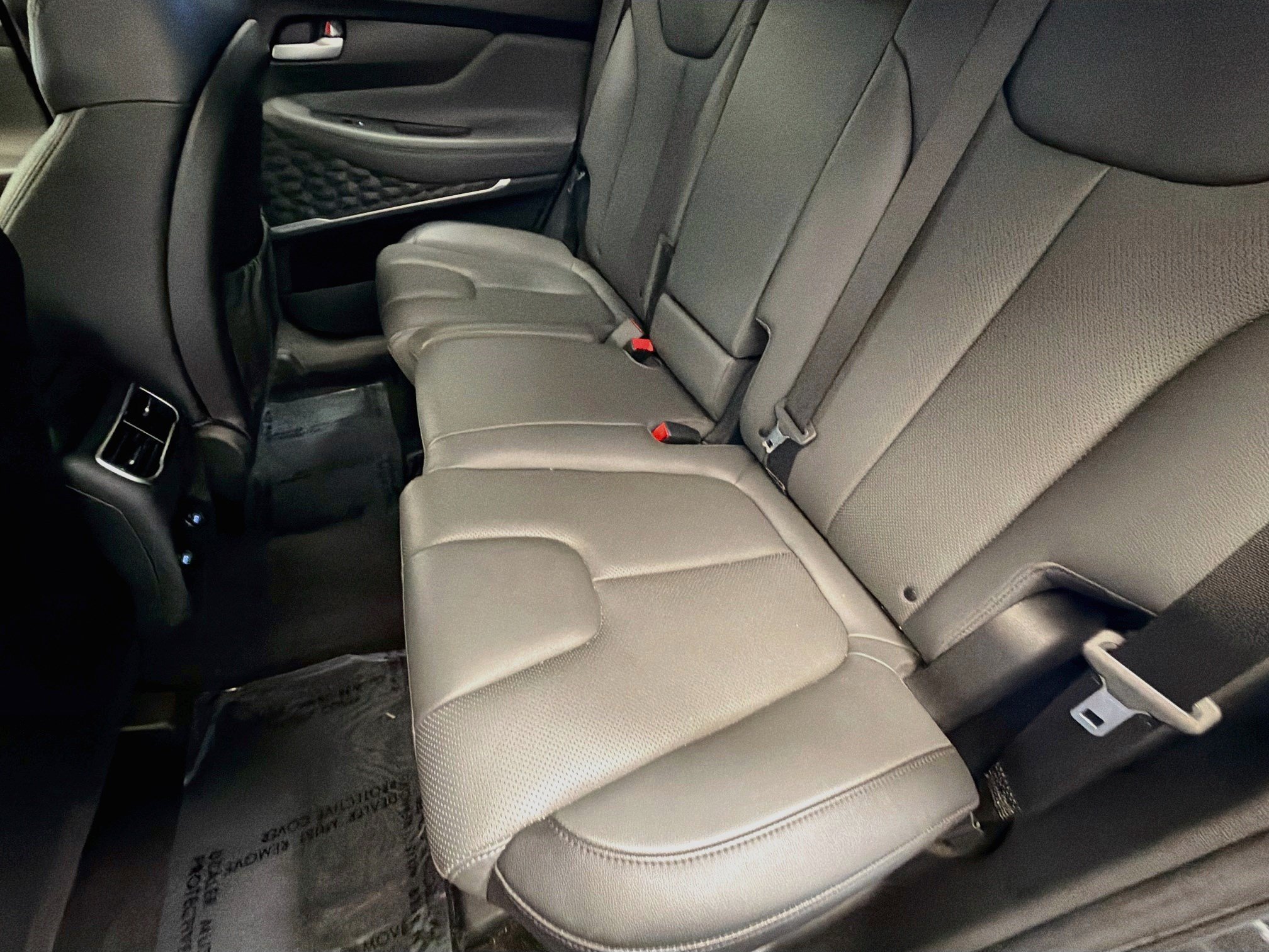 Used 2023 Hyundai Santa Fe SEL w/ Premium Package FWD image 13
