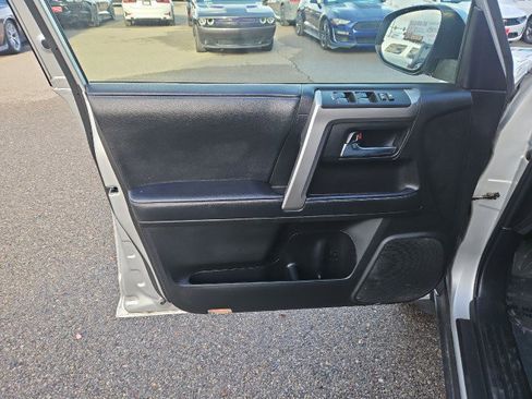 Used 2021 Toyota 4Runner SR5 image 9