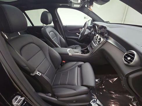 Used 2022 Mercedes-Benz GLC 300 4MATIC image 31