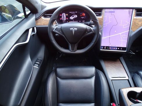 Used 2020 Tesla Model S Long Range Plus AWD/4WD image 18