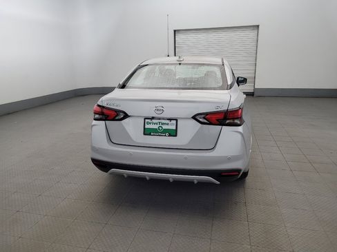 Used 2021 Nissan Versa SV image 7