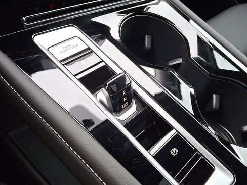 New 2026 Volkswagen Atlas SEL Premium R-Line image 10