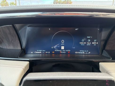 Used 2023 Lincoln Navigator L Reserve AWD/4WD image 14