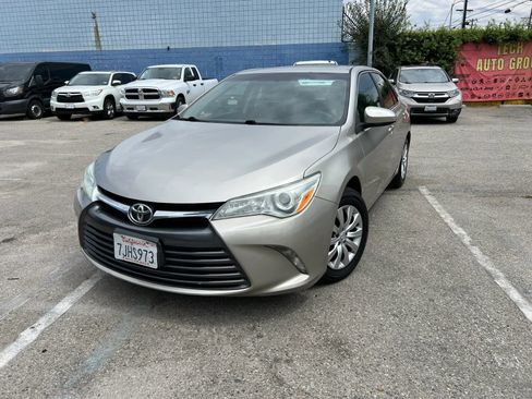 Used 2015 Toyota Camry LE FWD image 20