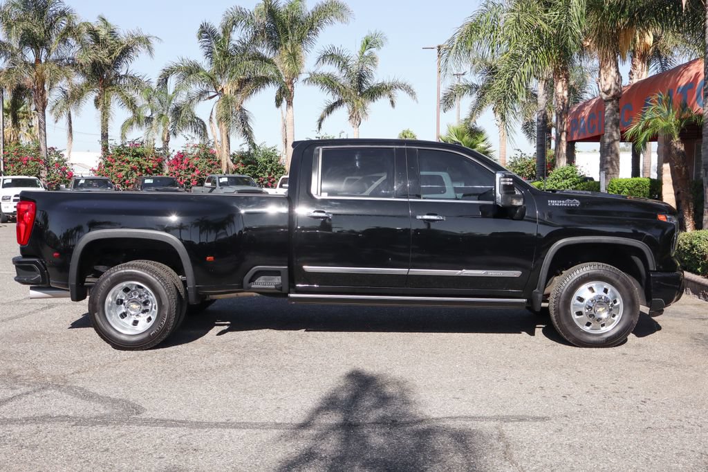 Used 2024 Chevrolet Silverado 3500 High Country w/ High Country Premium Package AWD/4WD image 13