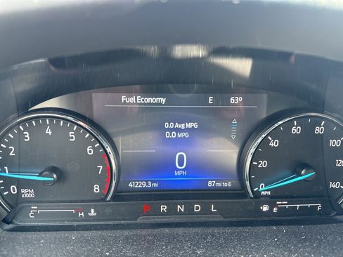Used 2023 Ford Explorer XLT w/ Equipment Group 202A AWD/4WD image 4
