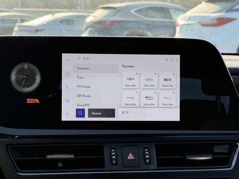 Used 2025 Lexus ES 350 Premium image 10