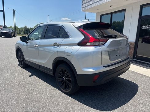 Used 2025 Mitsubishi Eclipse Cross LE AWD/4WD image 6