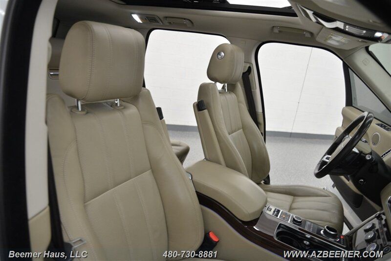 Used 2017 Land Rover Range Rover HSE AWD/4WD image 26