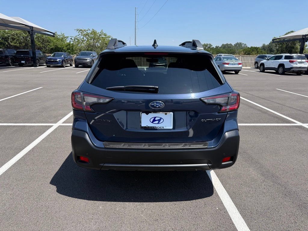 Used 2024 Subaru Outback Onyx Edition AWD/4WD image 6