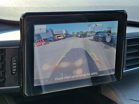 Certified 2023 Ford Explorer XLT w/ Equipment Group 202A AWD/4WD image 20