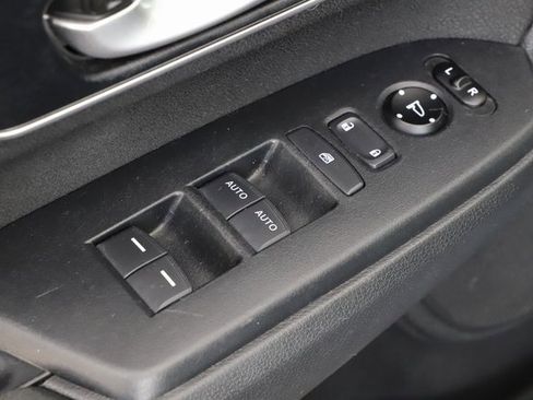 Used 2020 Honda CR-V EX image 17