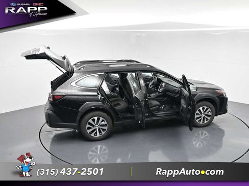 Used 2024 Subaru Outback AWD/4WD image 29
