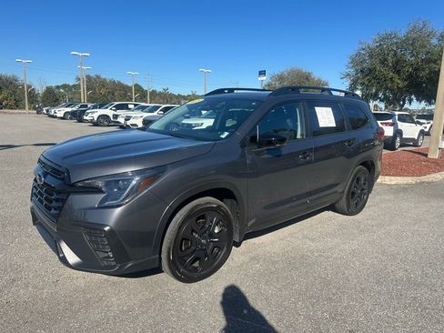 Used 2025 Subaru Ascent Bronze Edition image 12