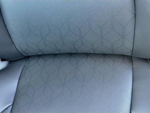 New 2026 Kia Carnival FWD image 20