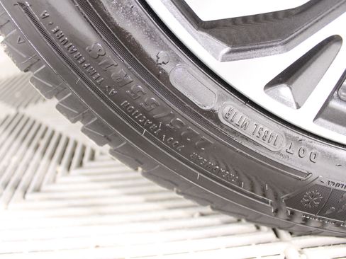 Used 2020 Subaru Forester Touring image 35