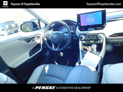 Used 2024 Toyota RAV4 Limited image 7