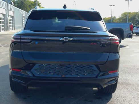 Certified 2024 Chevrolet Equinox EV RS image 3