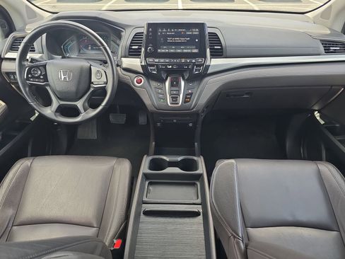 Used 2018 Honda Odyssey Touring image 9