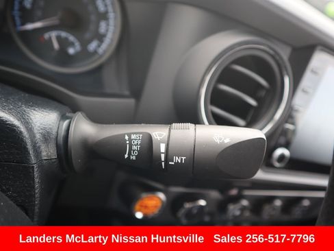 Used 2020 Toyota Tacoma TRD Sport image 22