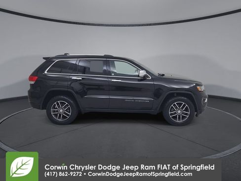 Used 2017 Jeep Grand Cherokee Limited AWD/4WD image 17